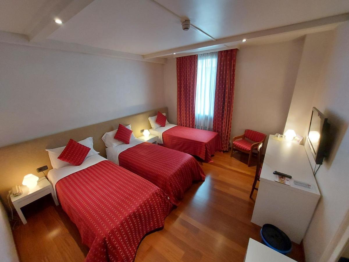 Hotel Posta 77 San Giorgio In Bosco Экстерьер фото