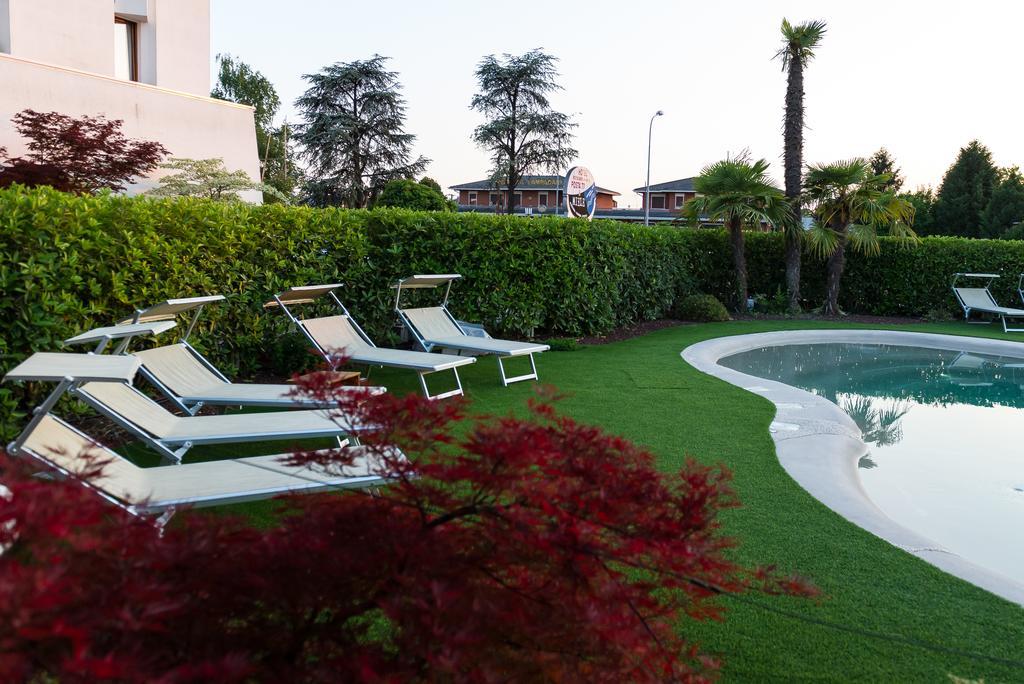 Hotel Posta 77 San Giorgio In Bosco Экстерьер фото