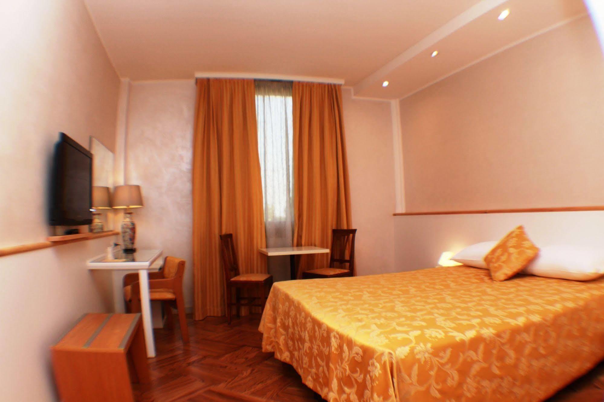 Hotel Posta 77 San Giorgio In Bosco Экстерьер фото